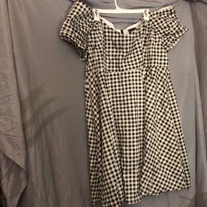 Retro Chic by Torrid sz 24, off the shoulder dress